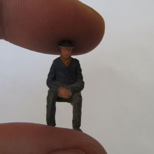Subbuteo 5 painted spectators used