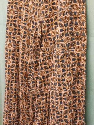 Colores pants medium large printed like new