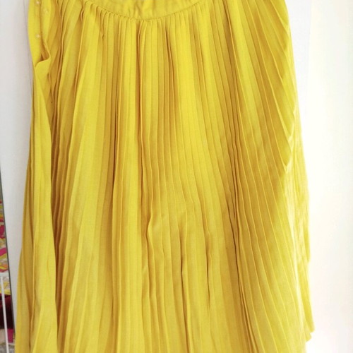 Midi skirt with pleats like new, yellow, size M