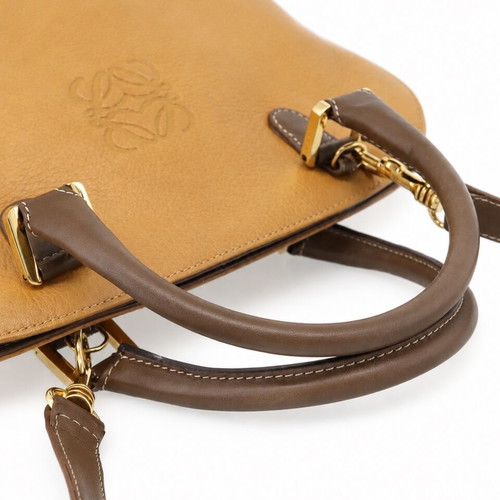 Loewe Vintage Amazona Handbag used, brown leather with shoulder strap