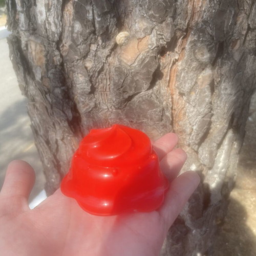 Jumbo beach toy in red for sand