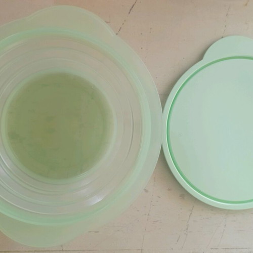 Tupperware Mini Max 700 and 950 ml like new collapsible containers