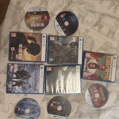 PS5 games bundle like new with 5 action and adventure titles