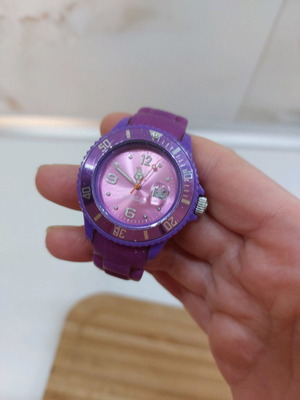 Ice Watch wristwatch like new, purple color