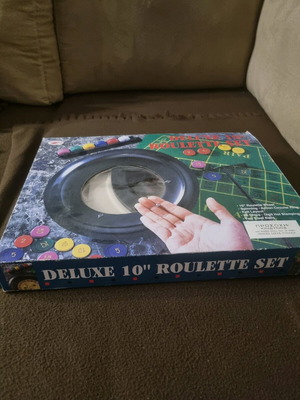 Deluxe 10-Inch Roulette Set Like New