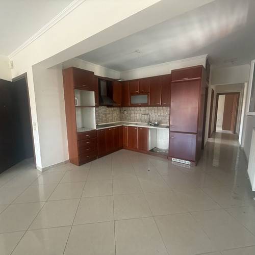 Kitchen cabinets used, complete set 2.70m x 2.30m with oven and microwave space