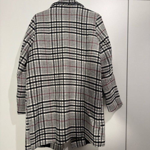 Marilyn Boutique coat like new, size L / 40 / 12