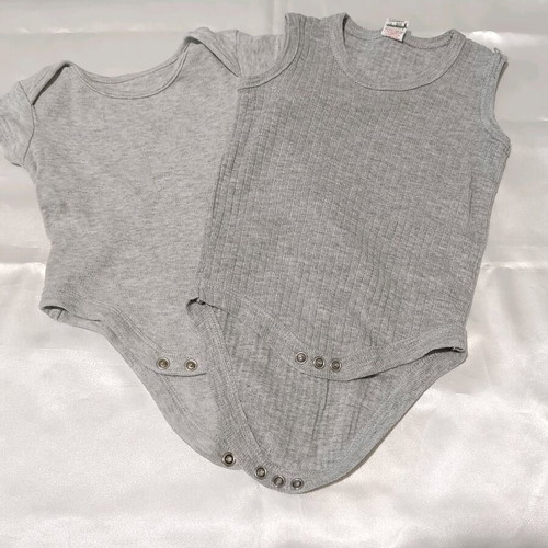 Set of 2 grey summer baby bodysuits with straps and short sleeves used
