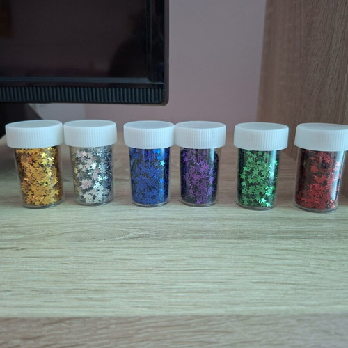 Glitter star shapes used, assorted colors