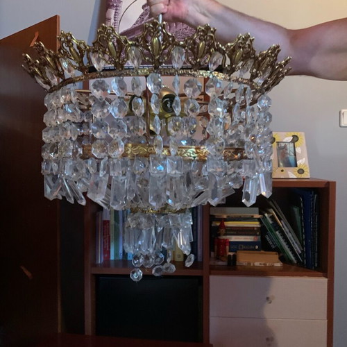 Crystal chandelier with 9 lamps like new