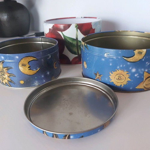 Round tin boxes used, set of 3 pieces