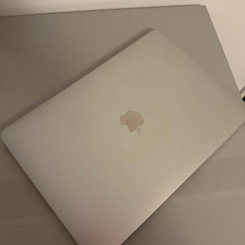 Apple MacBook Pro 13" 2019 like new, 16GB RAM, 250GB SSD
