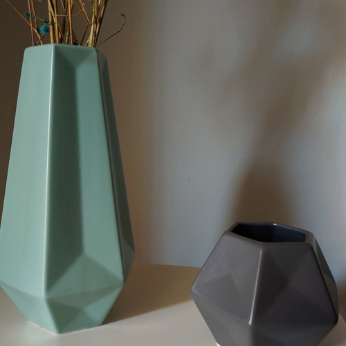 Ceramic vase set like new, two pieces