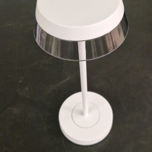 Επιτραπέζιο φωτιστικό Redo ILUNA LED καινούργιο, λευκό