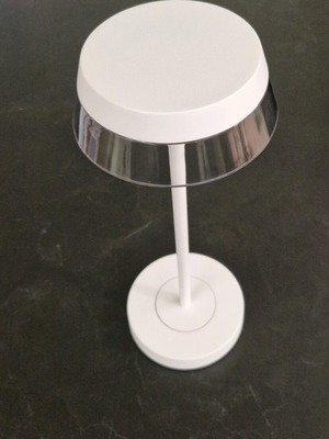 Επιτραπέζιο φωτιστικό Redo ILUNA LED καινούργιο, λευκό
