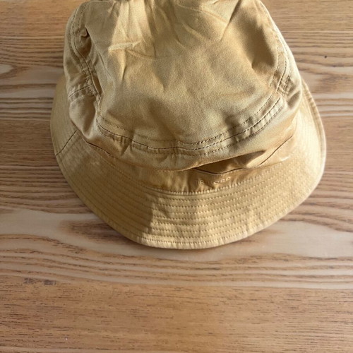 Bucket hat size 60 mustard like new