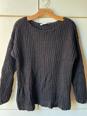 Zara long sweater like new, black, size S