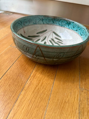 Large bowl with hand-painted olive design new