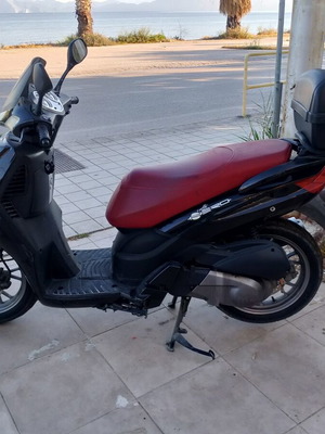 Benelli Adiva 150 σκούτερ 2011 σαν καινούργιο, 21.800 χλμ, ασημί