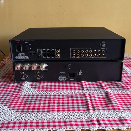 Linn Majik Kontrol/Majik 2100 preamplifier and power amplifier set like new
