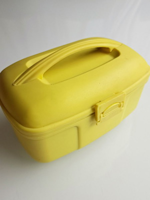 Mini hard type toiletry bag like new, yellow