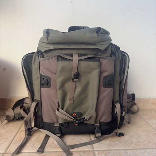 Lowepro PRO Trekker AW 300 beige backpack like new
