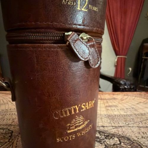 Cutty Sark 12 Years Whisky Collectible Case like new