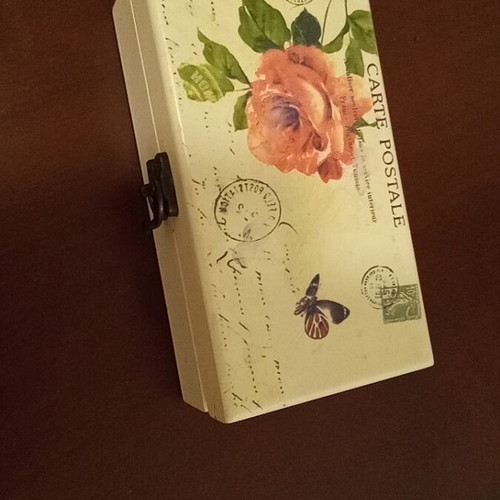 Wooden jewelry box like new, 18x9 cm