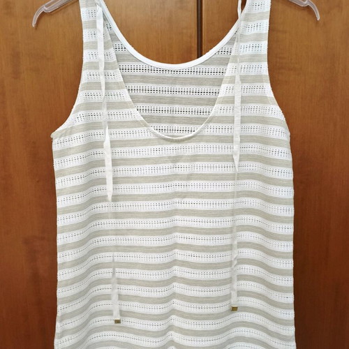 Zara women's top medium, like new, slight stain