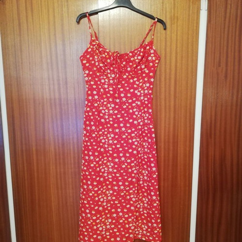 Floral midi dress Small like new with side slit