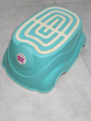 Ok Baby Herbie Turquoise bath step like new