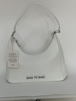 Bag to Bag white shoulder handbag new