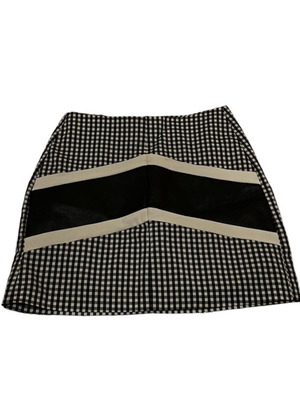 Stradivarius checkers miniskirt like new, size M, black and white