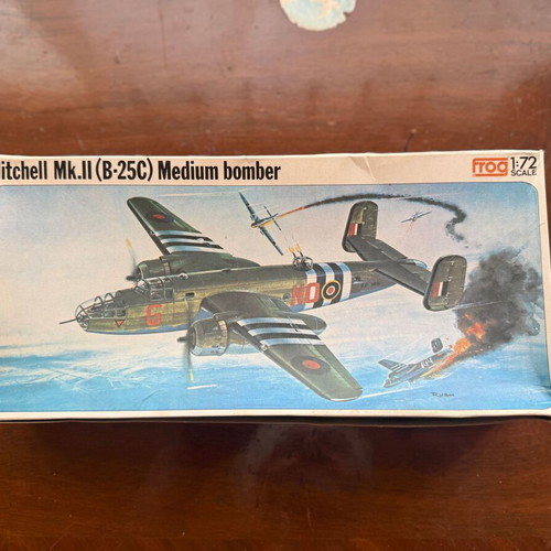 Vintage 70s Frog Mitchell Mk.II (B-25C) Medium bomber model 1/72 scale