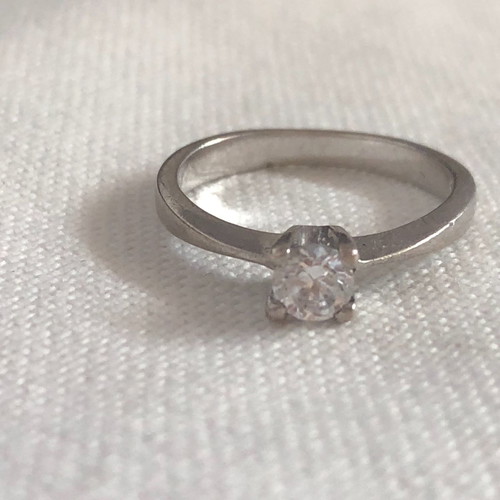 Silver solitaire ring