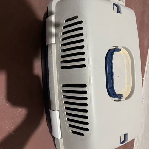 Pet carrier small, used, very good condition
