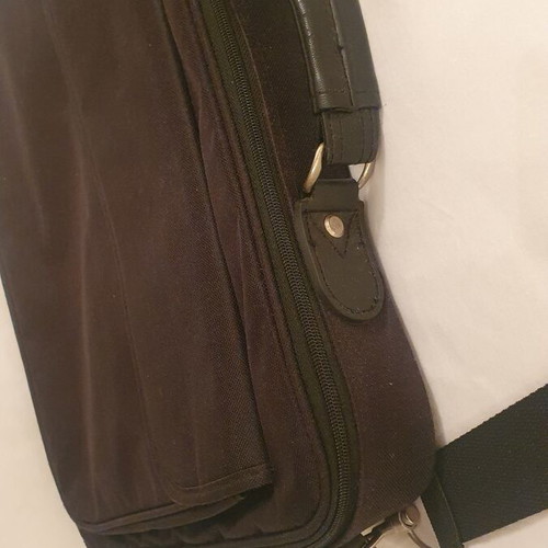 Laptop bag used, black, 32x42x8 cm