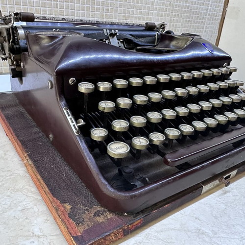 Triumph typewriter used, German 1930s with Greek letters