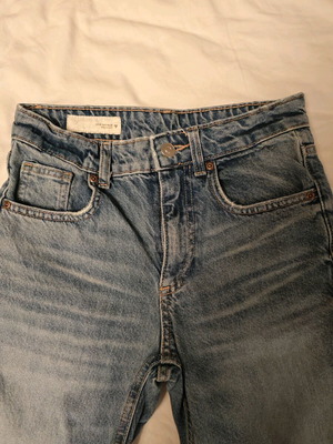 ZARA jeans new, straight, mid rise, blue, size XXS
