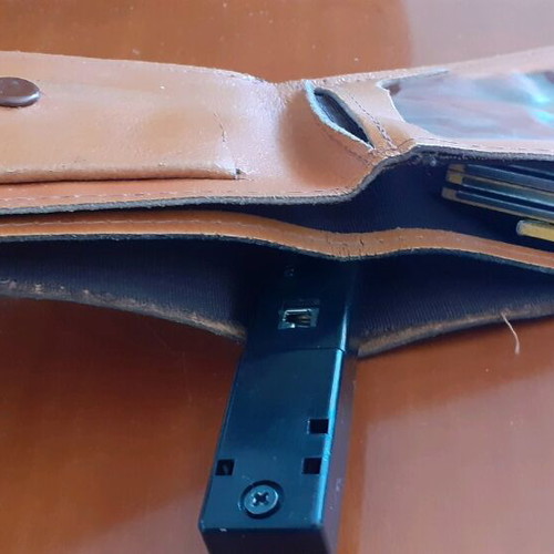 Leather wallet used, beige with 2 slots and coin pocket