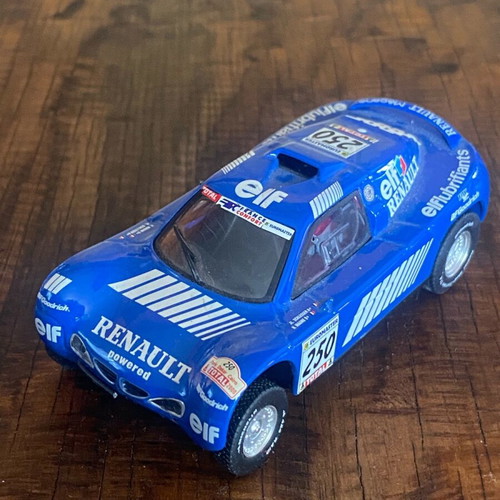 Renault Megane Venc Paris-Dakar 2000 F1 toy car like new