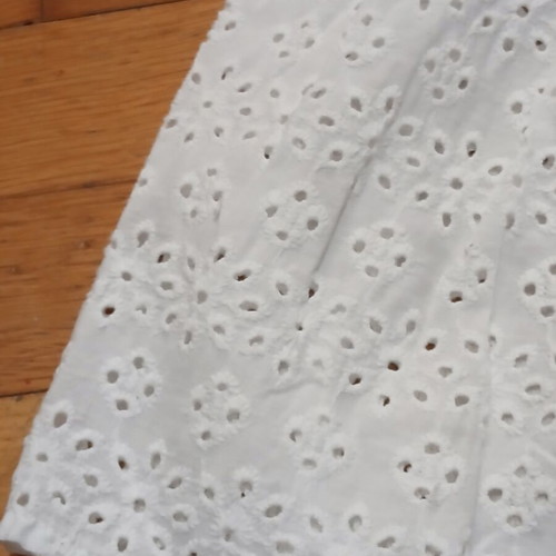 Nadia Summerwear white broderie blouse with ruffles on shoulders size small like new
