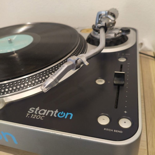 Stanton T.120C Turntable with Numark Concord Needle and Stanton M.201 Mixer like new