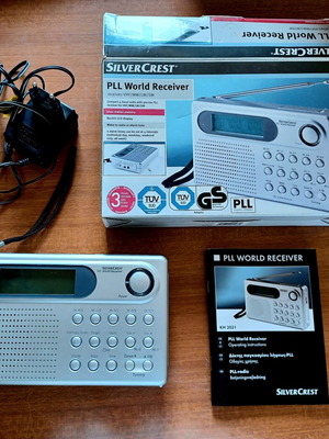 SilverCrest PLL World Receiver portable digital radio
