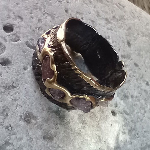 Silver 925 ring with 5 raw spinels, size 60, like new