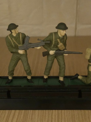 Blue Box World War II Soldier Figures vintage, like new
