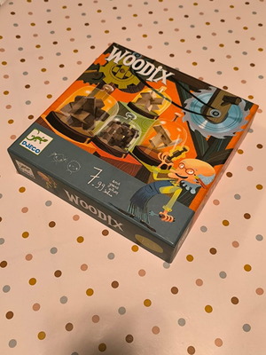Woodix Djeco puzzles like new