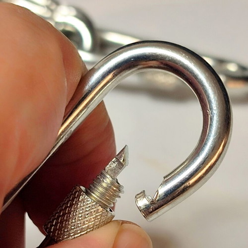 Carabiner set of 4 with screw locking mechanism, new