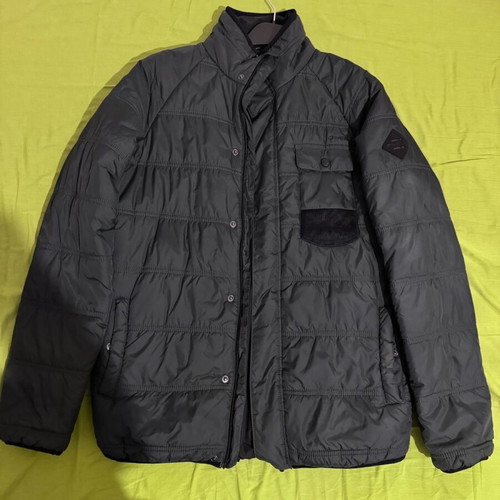 O’neill jacket like new, small, black and gray