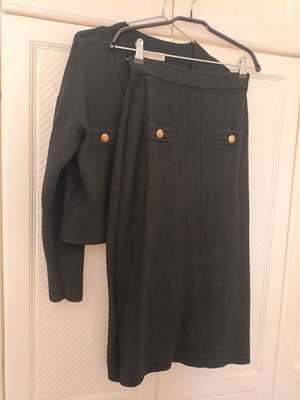 Classic fine knit skirt and blouse set with gold buttons